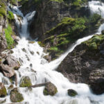 Visitare le Cascate di Vallesinella: consigli e sentieri da non perdere cascate vallesinella campiglio