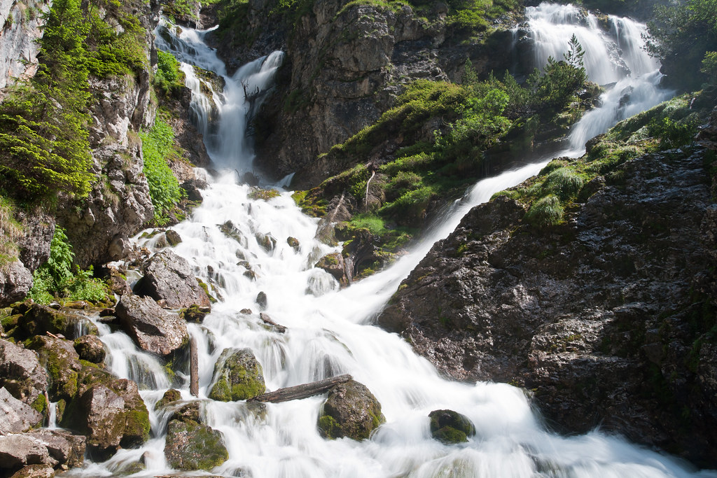 cascate vallesinella campiglio
