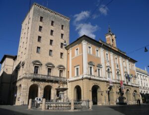 5 Palazzo_Comunale,_Rieti