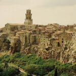 Pitigliano: cosa vedere nella città del tufo tra centro storico, ghetto e vie cave Cosa vedere a Pitigliano